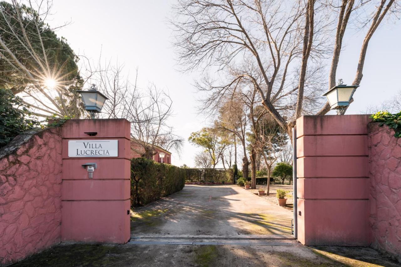 Villa Lucrecia Morón de la Frontera Extérieur photo